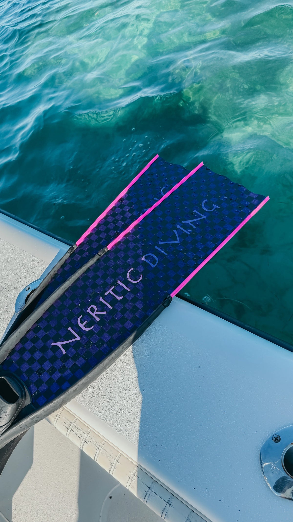 Neritic Carbon Blades